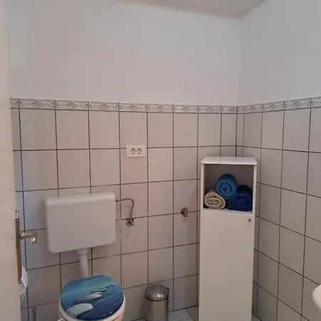 Apartment Aja *