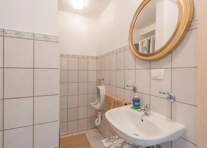 Apartment Aja Kaštelir