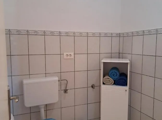 Apartment Aja *