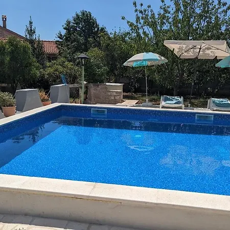 Apartment Aja Kaštelir